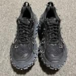 BALENCIAGA Bouncer (Defender) Screw Sneaker With Piercings"Black"（685613W2RAG1081） - 图片 10