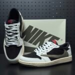 【LJR】Travis Scott × Nike WMNS Air Jordan 1 Low OG "Medium Olive"LJR（DZ4137-106） - 图片 2