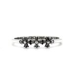 CHROME HEARTS Three Cross Flower Ring（CHROME HEARTS 281）