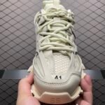 BALENCIAGA Track sneakers in beige（542436W2LA29110） - 图片 3