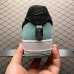 Tiffany & Co. Reveals Friends & Family Version Of Its Nike Air Force 1 Low “1837”（dz1382-002） - 图片 2