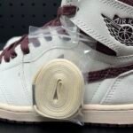 【LJR】A Ma Maniere × Nike Air Jordan 1 RETRO High OG "Sail and Burgundy" LJR（DO7097-100） - 图片 7