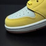 Travis Scott × Nike WMNS Air Jordan 1 Low OG "Canary" (DZ4137-700 ) - 图片 6