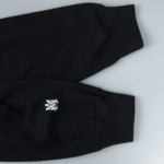 Amiri Staggered Logo Hoodie 'Black'(AMJYHD1052-BLACK） - 图片 5