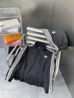 Balenciaga  Men Tracksuit Jacket（712280TNQ221000） - 图片 4