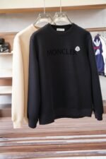 MONCLER Men's Logo Patch Sweatshirt（J20918G00039809KR999） - 图片 3