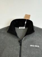 MiuMiu Grey Fleece Sweatshirt（MJL042-15V3-F0031-S-OOO） - 图片 7