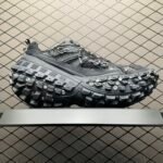 BALENCIAGA Bouncer (Defender) Screw Sneaker With Piercings"Black"（685613W2RAG1081） - 图片 2