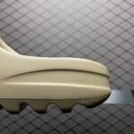 adidas YEEZY Slide "Pure" (GZ5554) - 图片 8