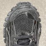 BALENCIAGA Bouncer (Defender) Screw Sneaker With Piercings"Black"（685613W2RAD1081） - 图片 14