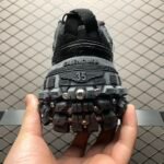 BALENCIAGA Bouncer (Defender) Screw Sneaker With Piercings"Black"（685613W2RAD1081） - 图片 2
