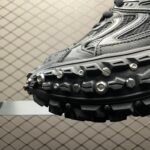 BALENCIAGA Bouncer (Defender) Screw Sneaker With Piercings"Black"（685613W2RAD1081） - 图片 5