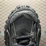 BALENCIAGA Bouncer (Defender) Screw Sneaker With Piercings"Black"（685613W2RAD1081） - 图片 6