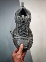 BALENCIAGA 3XL "Silver Gray" （734734W3XK71210） - 图片 2