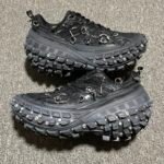 BALENCIAGA Bouncer (Defender) Screw Sneaker With Piercings"Black"（685613W2RAG1081） - 图片 9