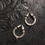 CHROME HEARTS Double Bullet Rivet Earrings（CHROME HEARTS 121） - 图片 3