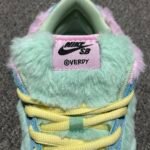 VERDY × Nike SB Dunk Low Pro QS "Visty/Blue Gaze and Enamel Green"(FN6040-400) - 图片 17