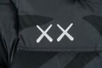 THE NORTH FACE x XX Kaws joint model FW22 1996 Nuptse Jacket down jacket（NF0A7WLU-7IL） - 图片 4