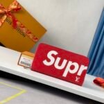 Louis Vuitton x Supreme Portefeuille Brazza Long Wallet in Red Epi Leather(M60017）