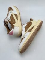 Travis Scott × Nike Air Jordan 1 Low OG SP "Sail/Shy Pink"(DM7866-106) - 图片 9
