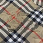 Burberry Reversible Check Trafford Jacket in Sand（80872191） - 图片 6