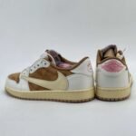 Travis Scott × Nike Air Jordan 1 Low OG SP "Sail/Shy Pink"(DM7866-106) - 图片 4