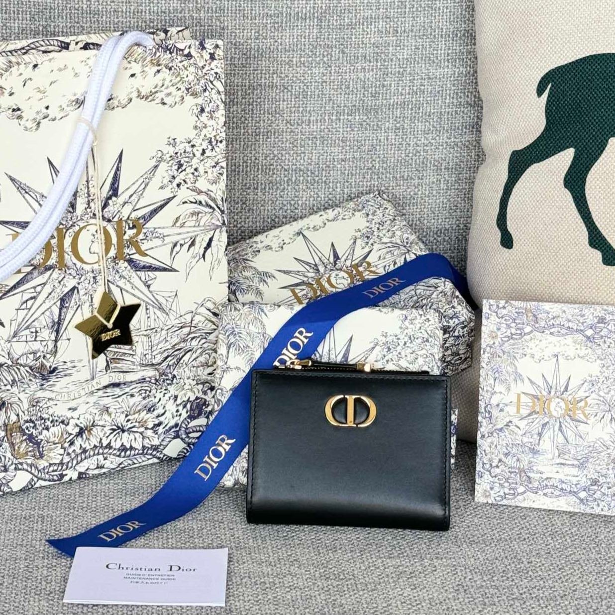 imageName1754538736994 Dior 30 Montaigne Dahlia Wallet(S2197OBPZ-M900) - 图片 1