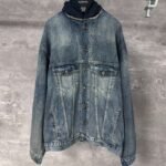 Balenciaga STENCIL TYPE HYBRID hooded jacket（783657THW254245）