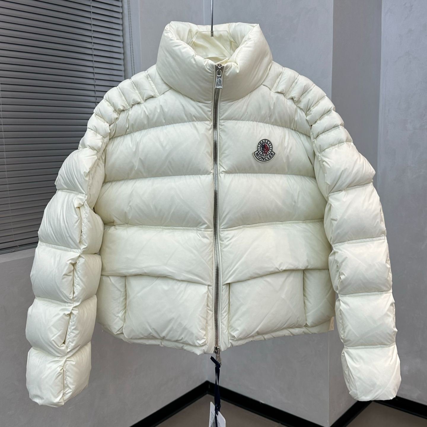 imageName1758264597720 MONCLER Dofa men's and women's short down jackets(I20961A00011M3485999) - 图片 1