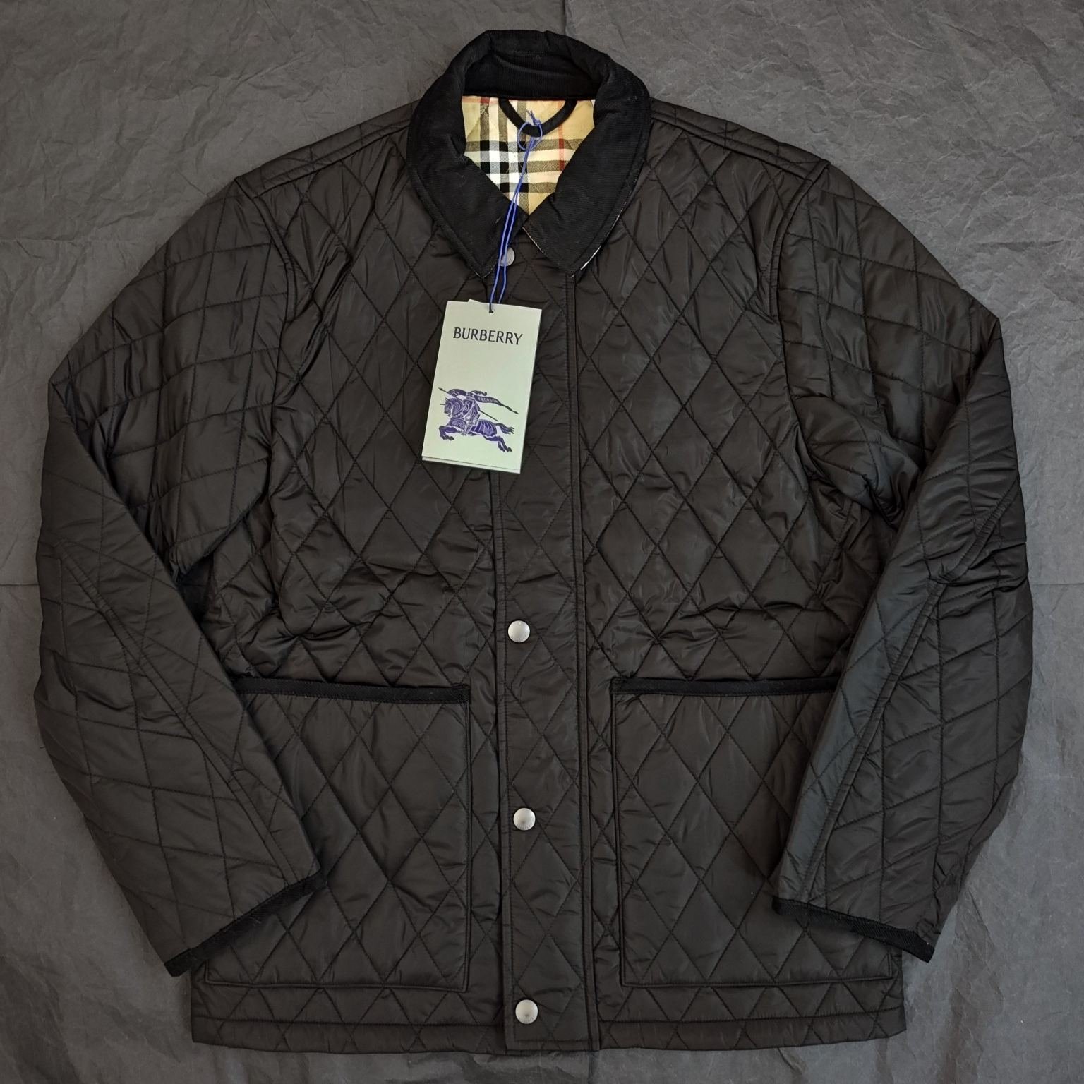 imageName1758600128444 Burberry Quilted Nylon Jacket (Black/Sand)(81075101) - 图片 1