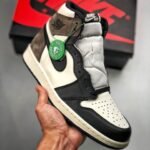 【SALE】Nike Air Jordan 1 High OG "Sail/Dark Mocha/Black"  (555088-105) - 图片 2