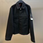 Stone Island denim jacket with badge（K2S15Q100027S00J5V0029）