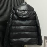 Moncler Maya 70 Winter Short Men's Down Jacket（H20911A002565969T1000） - 图片 2