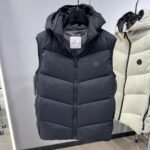 MONCLER Black Guersac Men's Twill Quilted Hooded Down Vest（K20911A00042597YD999）