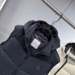 MONCLER Black Guersac Men's Twill Quilted Hooded Down Vest（K20911A00042597YD999） - 图片 3