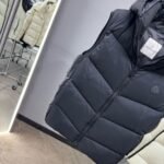 MONCLER Black Guersac Men's Twill Quilted Hooded Down Vest（K20911A00042597YD999） - 图片 4