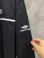 BALENCIAGA embroidered logo lettering stand collar zipper jacket（763436TNQ251000） - 图片 11