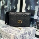 Dior Caro Cannage Bifold Coin Case in Black Leather（S5132UWHC-M900）