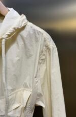 PRADA Ivory Technical Pongé Blouson Jacket（292255-16NA-白色-S-OOO） - 图片 3