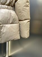 Moncler Agneux Women's Square Quilted Hooded Short Down Jacket（K20931A00145539ZD999） - 图片 14