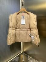 Moncler Agneux Women's Square Quilted Hooded Short Down Jacket（K20931A00145539ZD999） - 图片 11