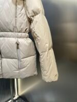 Moncler Agneux Women's Square Quilted Hooded Short Down Jacket（K20931A00145539ZD999） - 图片 15