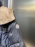 Moncler Agneux Women's Square Quilted Hooded Short Down Jacket（K20931A00145539ZD999） - 图片 6