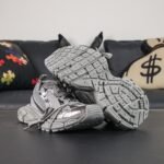 【SALE】BALENCIAGA 3XL Sneakers in Grey/Black（734731W3XL11210） - 图片 2