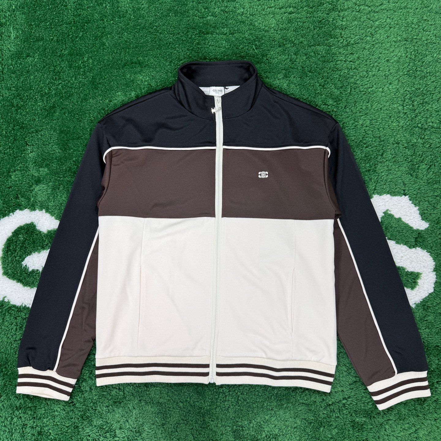 img-4e5e8e0f-20251118-i1763455630491-1741-0-0-jpg Celine Double-faced Plain Knit Sports Jacket (2Y43C121O-01ZR) - 图片 1