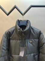 PRADA Men's Re-Nylon Reversible Down Jacket (SGC045-S-222-1WQ8-F0002） - 图片 6