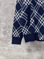 Burberry Check Wool Blend Bomber Jacket in Ink blue（81106321） - 图片 11