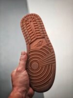 【SALE】Travis Scott × Nike WMNS Air Jordan 1 Low OG "Canary" (DZ4137-700 ) - 图片 5