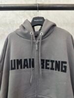 BALENCIAGA Human Being Shifted Zip-Up Hoodie (833382TSVB91441） - 图片 9
