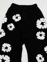Denim Tears Cotton Wreath Baggy Sweatpants (SS25BAS11402048） - 图片 14